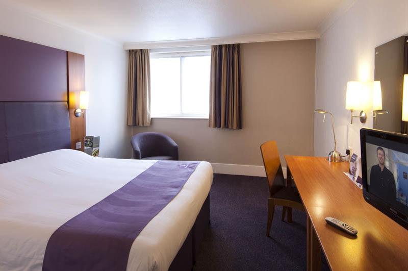 Premier Inn Carrickfergus Exteriér fotografie
